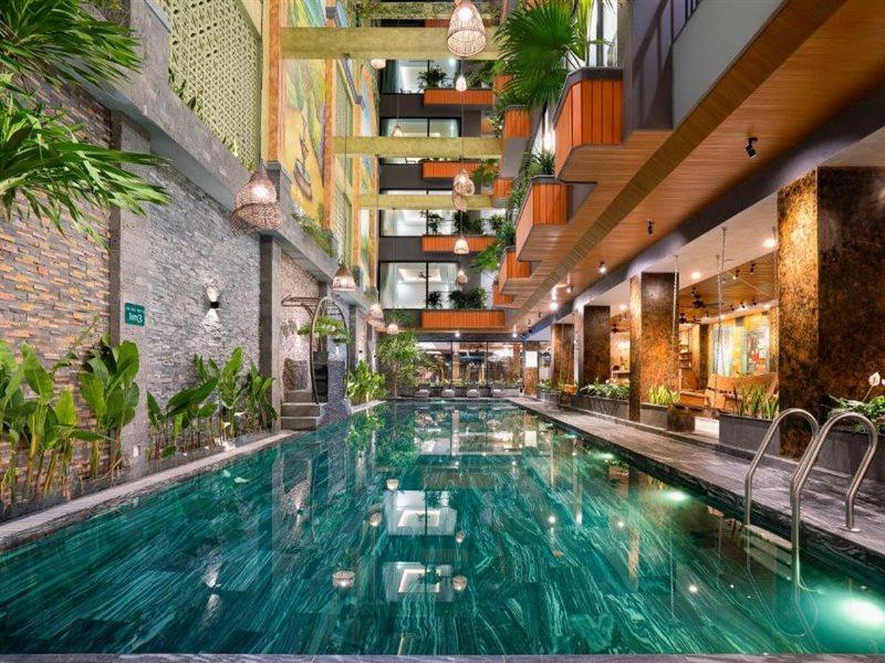 Chi House And 4* Da Nang